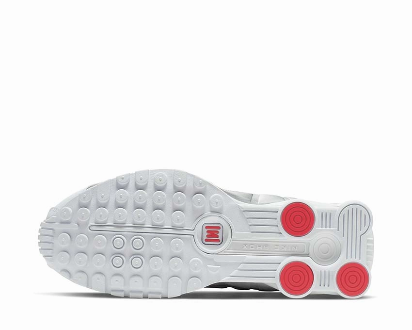 Nike Shox R4 W Nike Women??s everyday sneakers