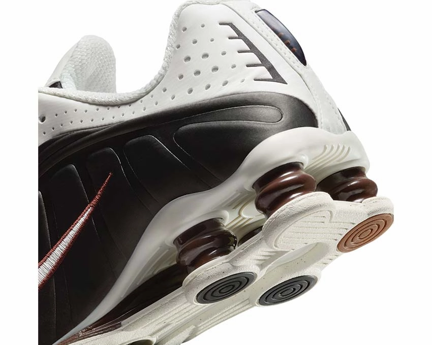 Nike Shox R4 W "Sail Black" Nike Women??s everyday sneakers