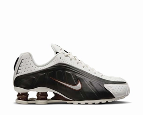 Nike Shox R4 W "Sail Black" Nike women??s sneakers with sporty chic feel