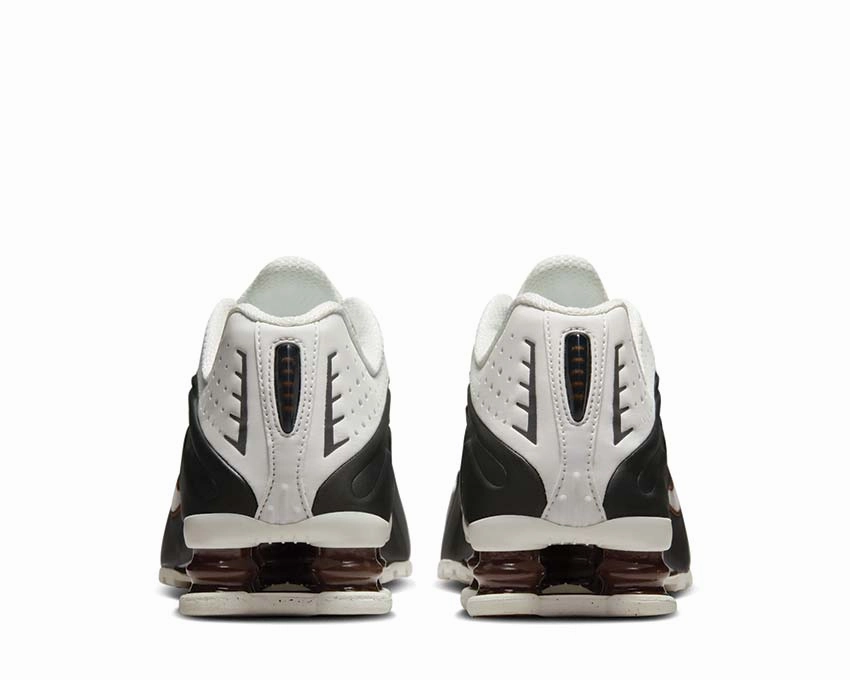 Nike Shox R4 W "Sail Black" Nike Women??s everyday sneakers