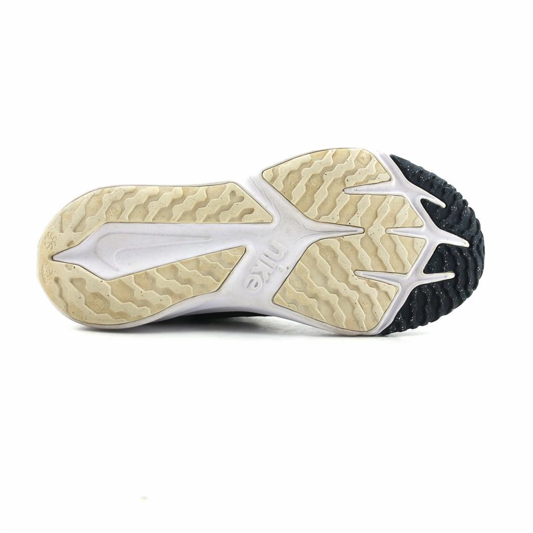 NIKE STAR RUNNER 4 sleek Nike sneaker angles