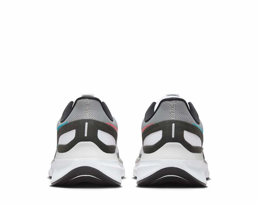 Nike Structure 25 Nike Men??s athletic shoes