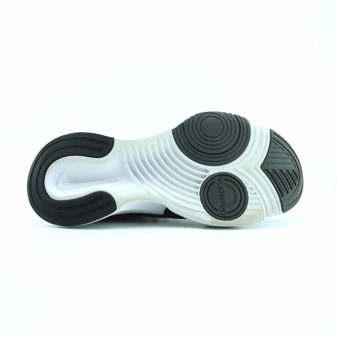 NIKE SUPERREP GO Nike casual shoe imagery
