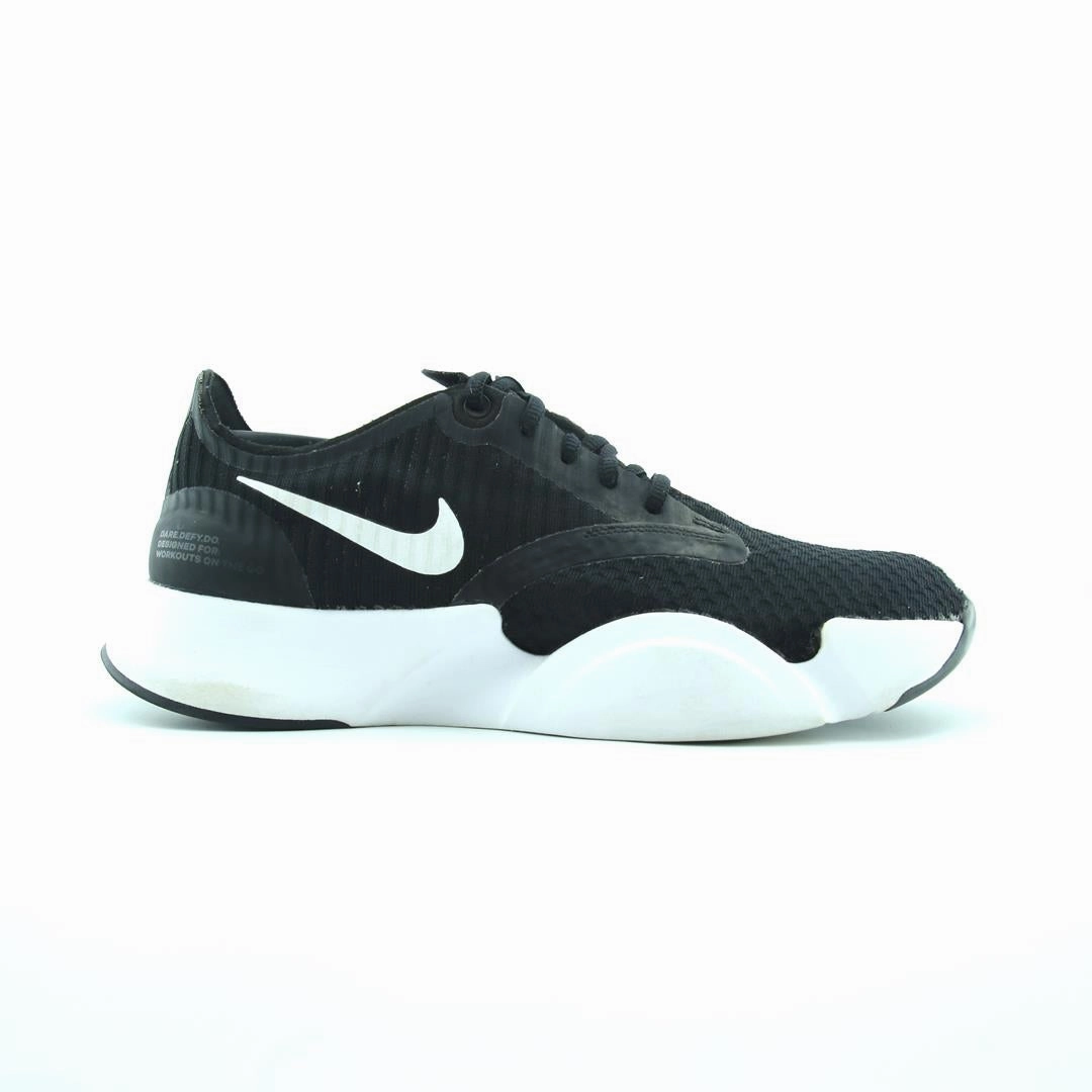 NIKE SUPERREP GO Nike casual shoe imagery