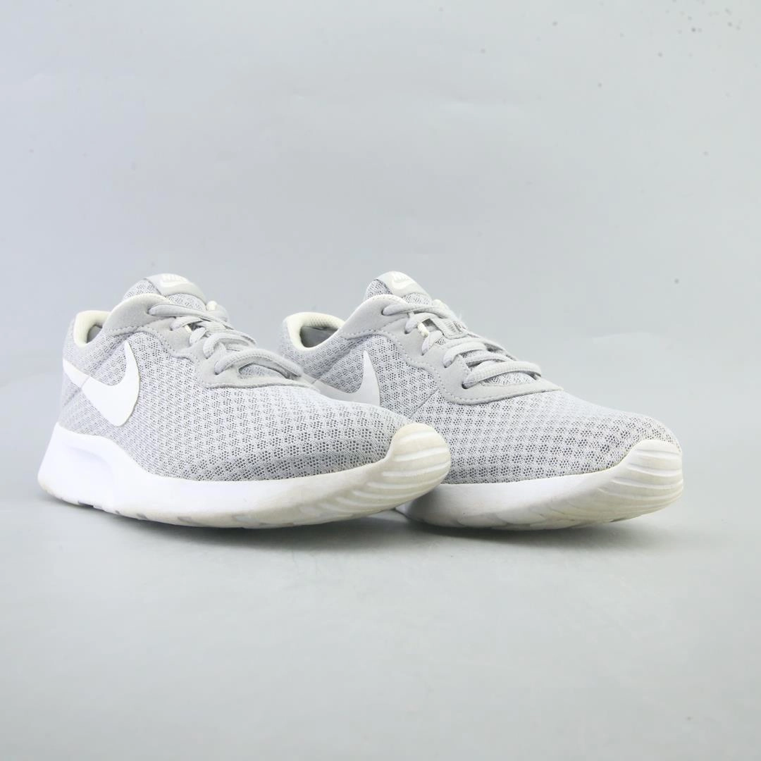 NIKE TANJUN Nike outdoor shoe designs