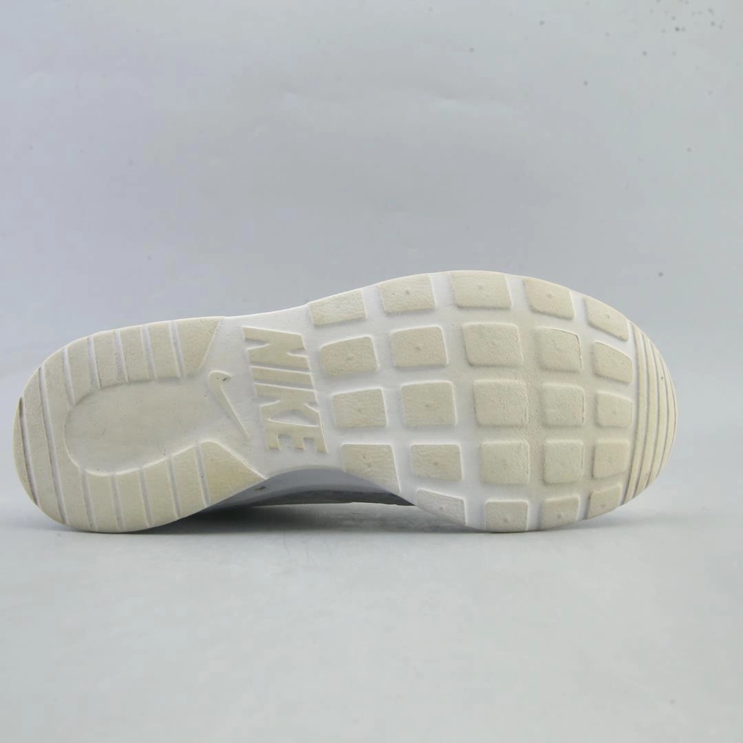 NIKE TANJUN Nike outdoor shoe designs
