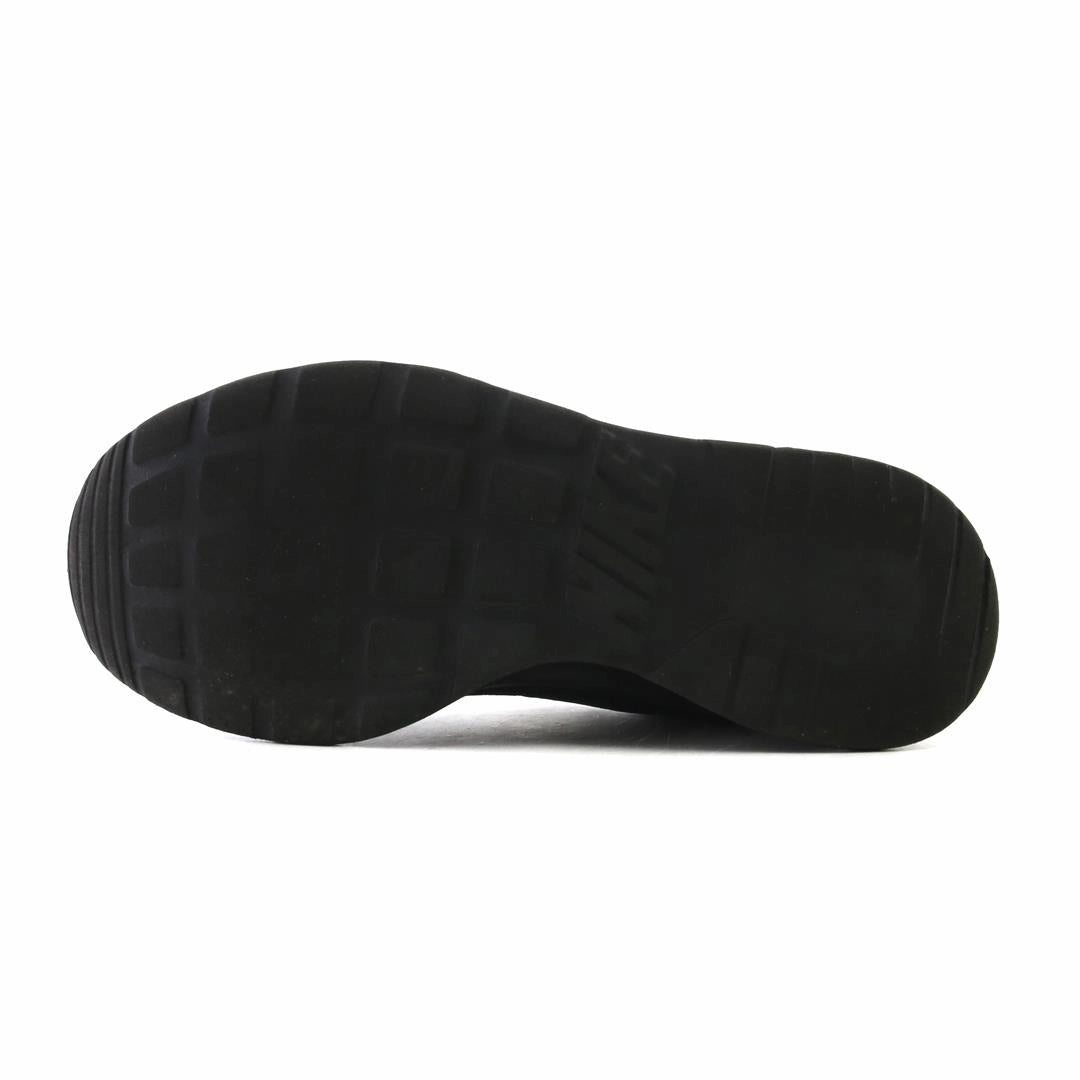 NIKE TANJUN Nike performance shoe shots