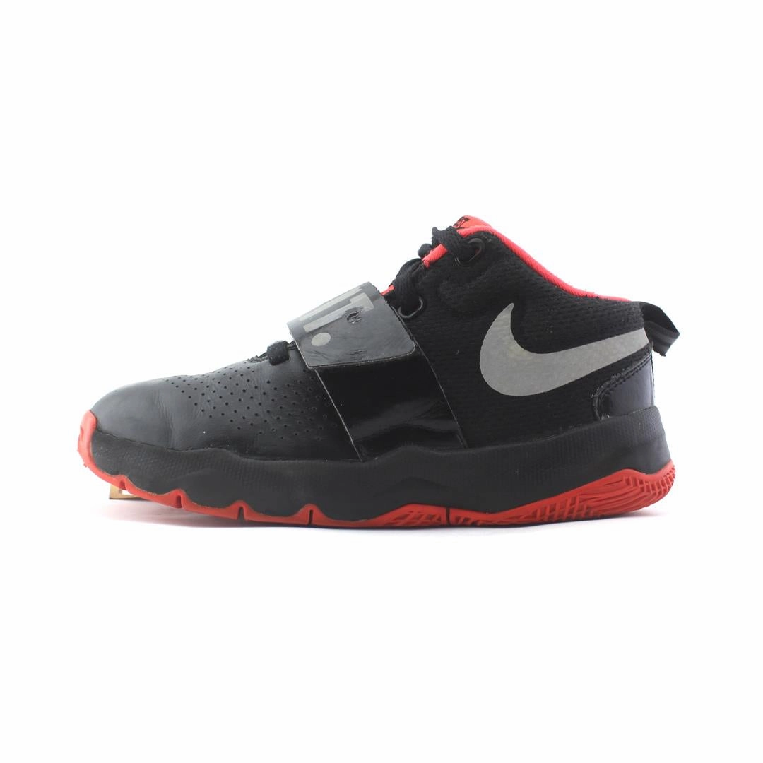 NIKE TEAM HUSTLE D 8 Nike trendy lifestyle shoes