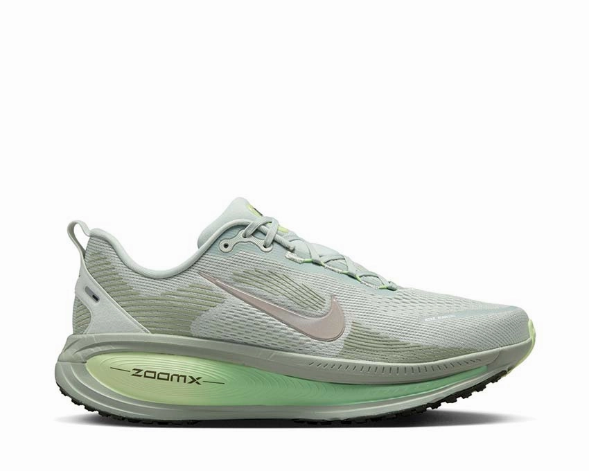 Nike Vomero 18 "Barely Volt" Nike men??s athletic shoes with versatile design