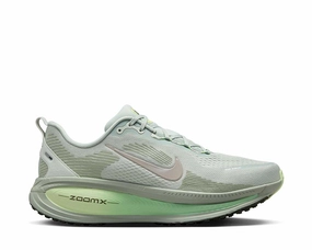 Nike Vomero 18 "Barely Volt" Nike men??s athletic shoes with versatile design