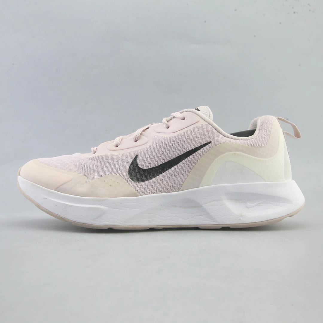 NIKE WEARALLDAY Nike classic retro sneaker looks