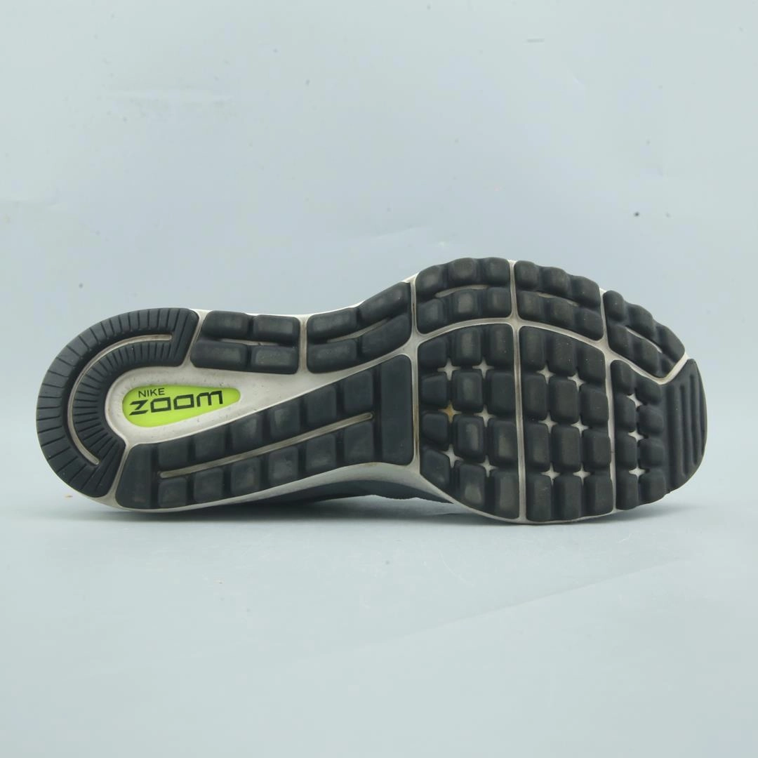 NIKE ZOOM VOMERO 12 Nike casual shoe imagery