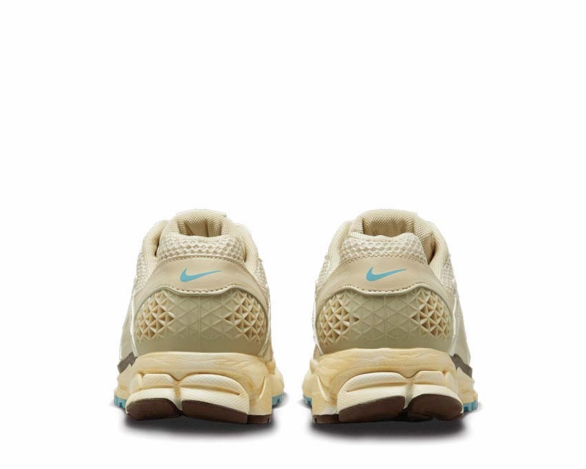 Nike Zoom Vomero 5 Nike Women??s everyday sneakers
