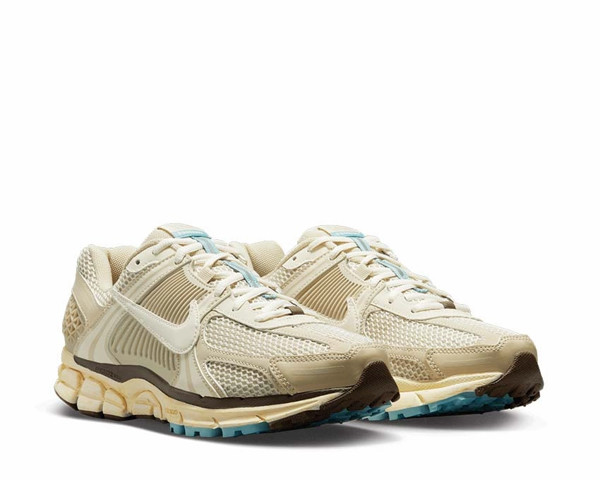 Nike Zoom Vomero 5 Nike Women??s everyday sneakers
