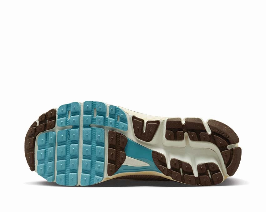 Nike Zoom Vomero 5 Nike Women??s everyday sneakers
