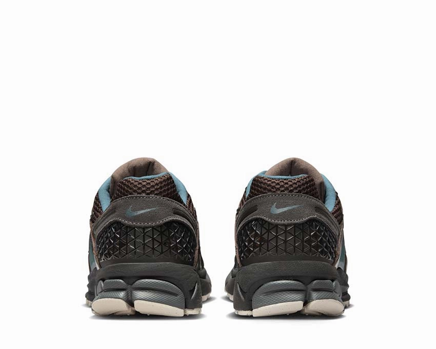 Nike Zoom Vomero 5 Prm Nike Women??s everyday sneakers