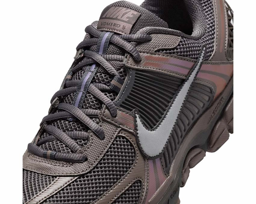 Nike Zoom Vomero 5 "Cave Stone" Nike Men??s athletic shoes