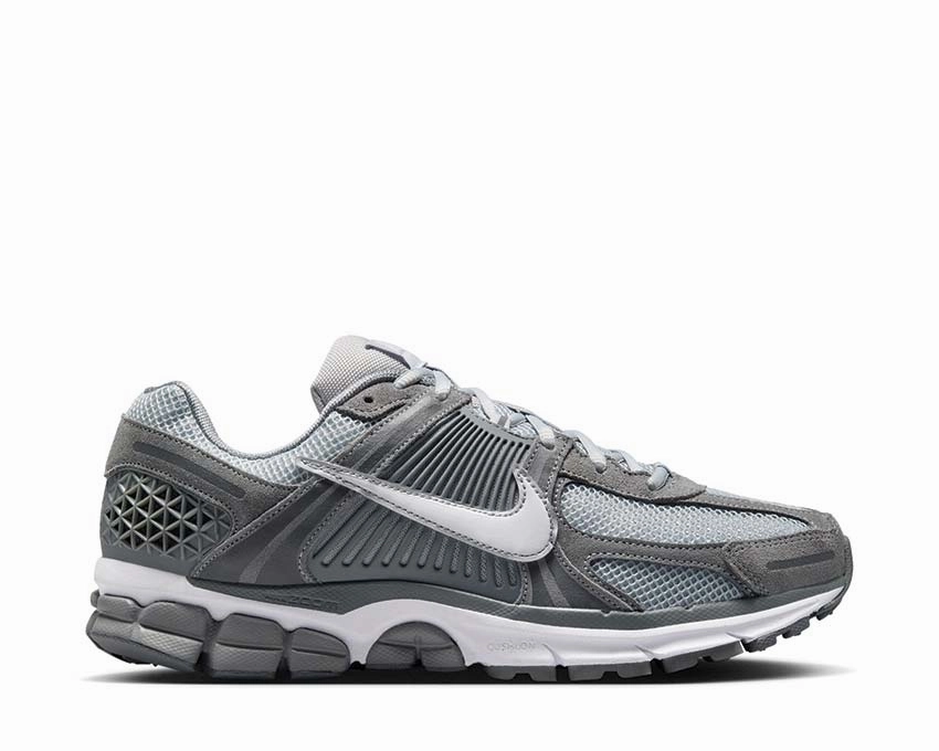 Nike Zoom Vomero 5 "Cool Grey" Nike men??s athletic shoes with versatile design