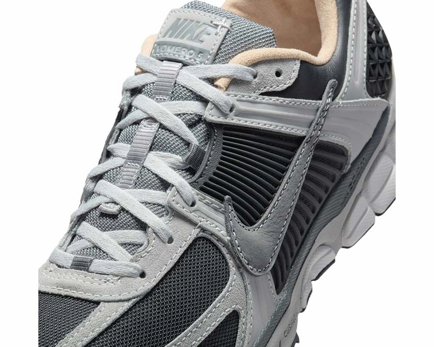Nike Zoom Vomero 5 "Smoke Grey" Nike Men??s athletic shoes