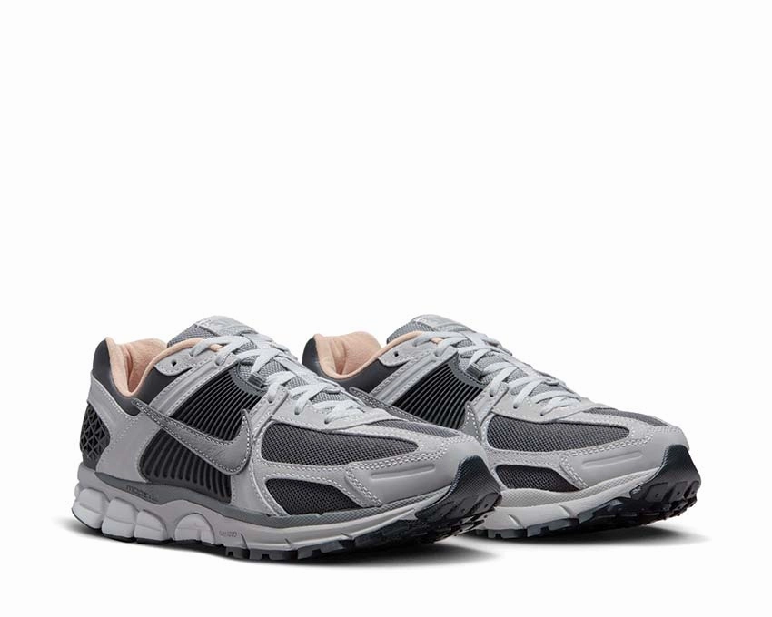 Nike Zoom Vomero 5 "Smoke Grey" Nike Men??s athletic shoes