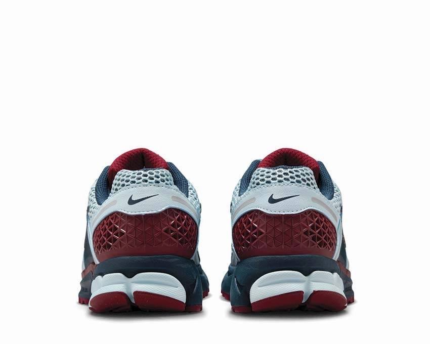 Nike Zoom Vomero 5 W Nike Women??s everyday sneakers