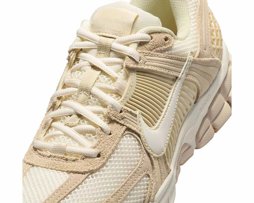 Nike Zoom Vomero 5 W "Beach" Nike Women??s everyday sneakers