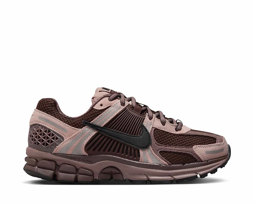 Nike Zoom Vomero 5 W "Plum Eclipse" Nike women??s sneakers with sporty chic feel