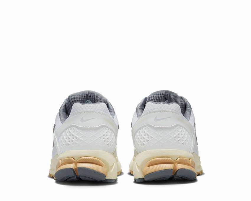 Nike Zoom Vomero 5 W "Summit White" Nike Women??s everyday sneakers