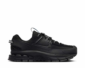 Nike Zoom Vomero Roam Nike men??s athletic shoes with versatile design