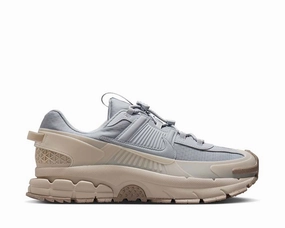 Nike Zoom Vomero Roam "Sanddrift" Nike men??s athletic shoes with versatile design