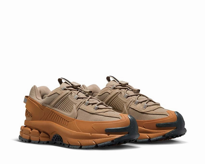 Nike Zoom Vomero W Roam Nike Women??s everyday sneakers