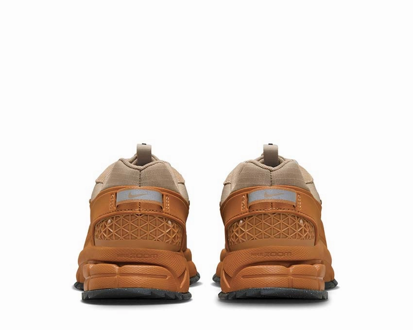 Nike Zoom Vomero W Roam Nike Women??s everyday sneakers