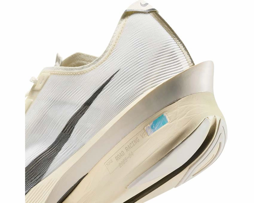 Nike Zoomx Vaporfly Next 4% JI Nike Men??s athletic shoes