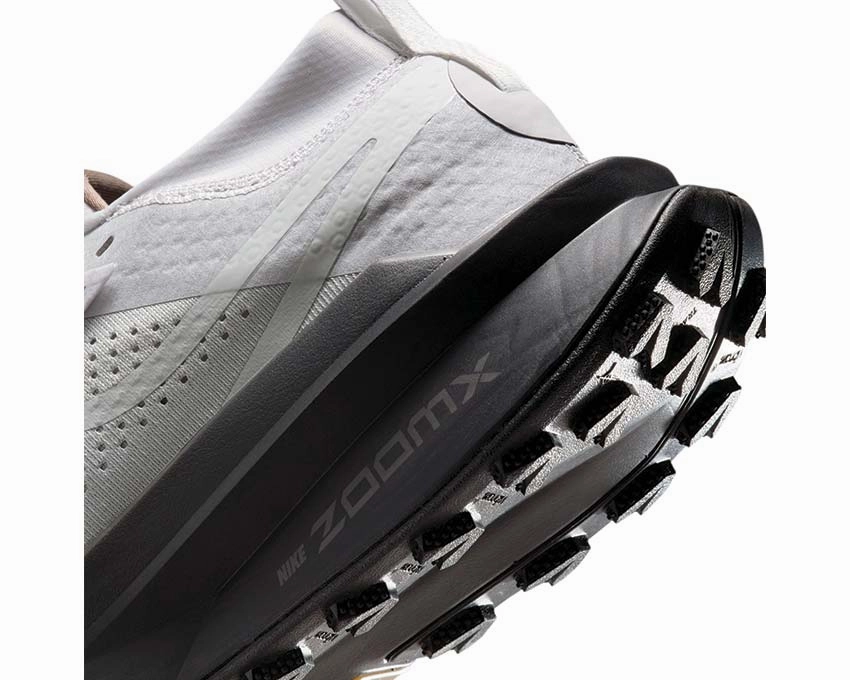 Nike Zoomx Zegama Trail 2 Nike Men??s athletic shoes