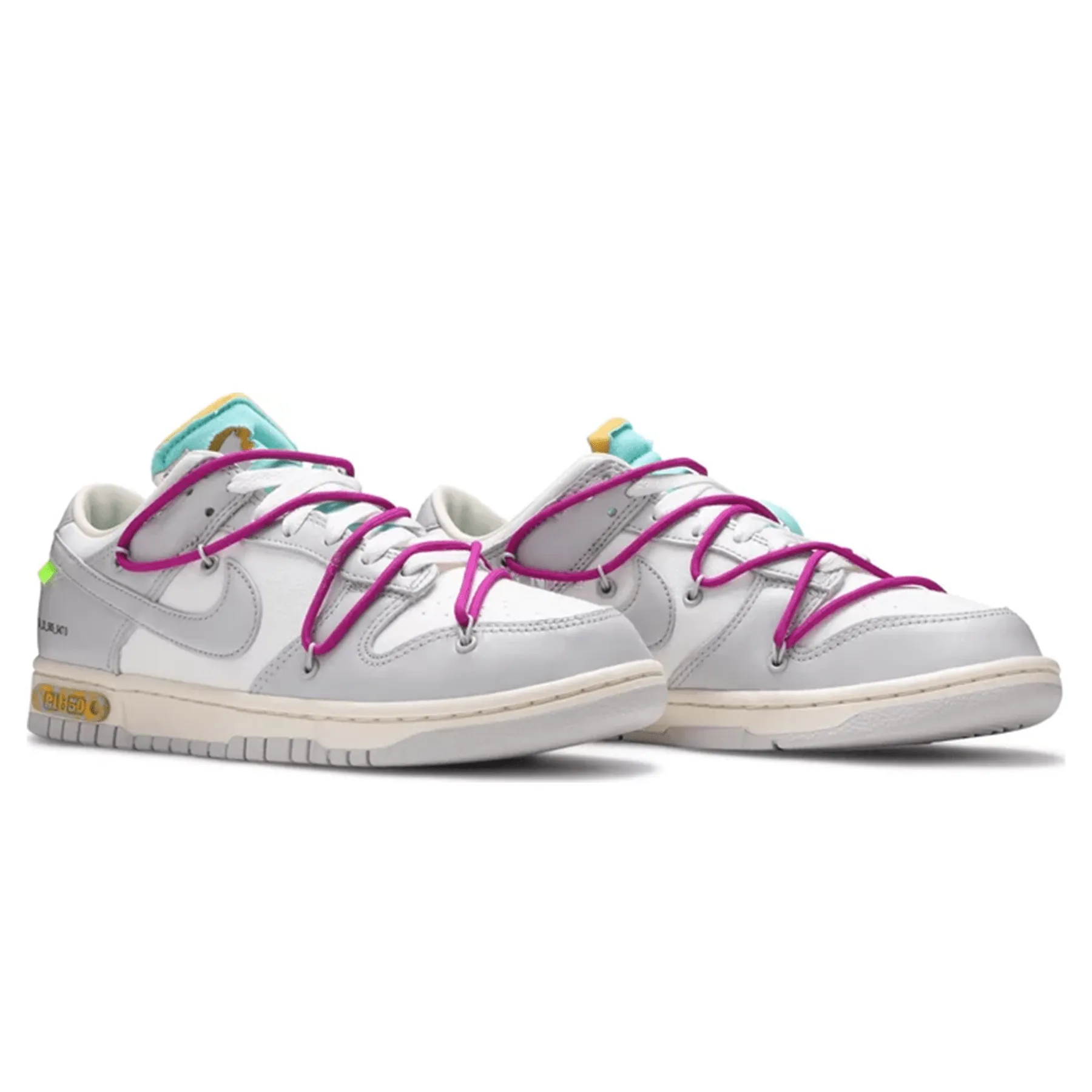 Off-White x Nike Dunk Low 'Lot 21 of 50' Nike Dunk stylish shoes