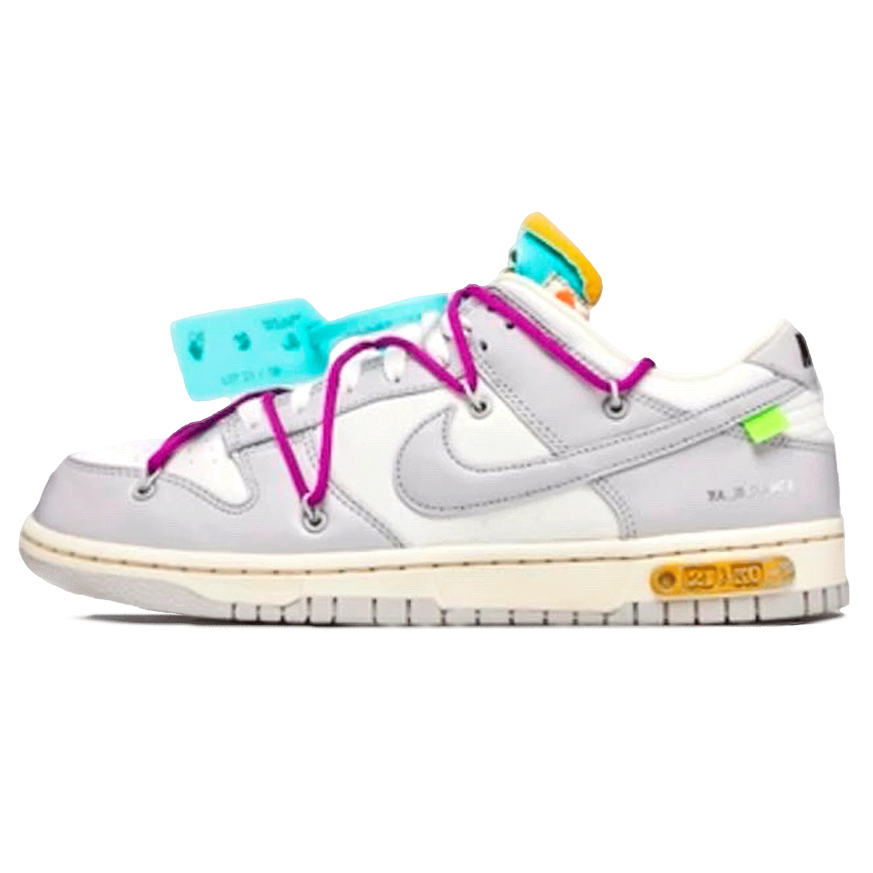 Off-White x Nike Dunk Low 'Lot 21 of 50' Nike Dunk casual shoes with iconic low-top shape
