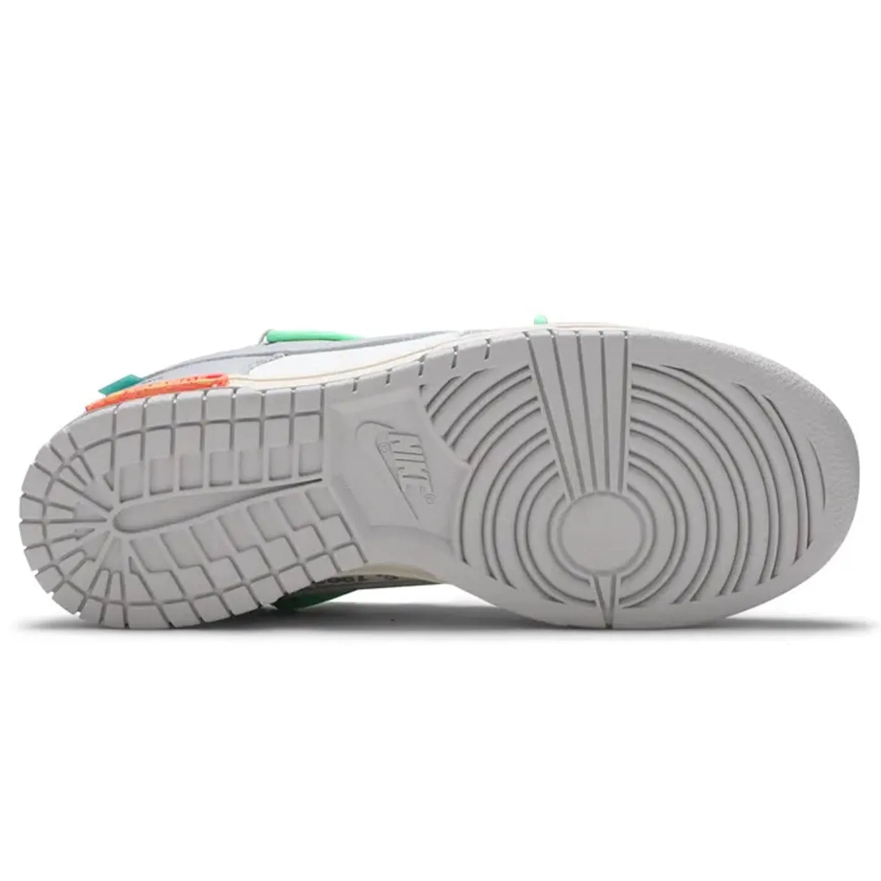 Off-White x Nike Dunk Low 'Lot 26 of 50' Nike Dunk stylish shoes