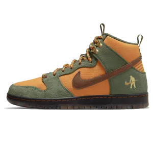 Pass~Port x Nike Dunk High SB 'Workboot' Nike Dunk casual shoes with iconic low-top shape