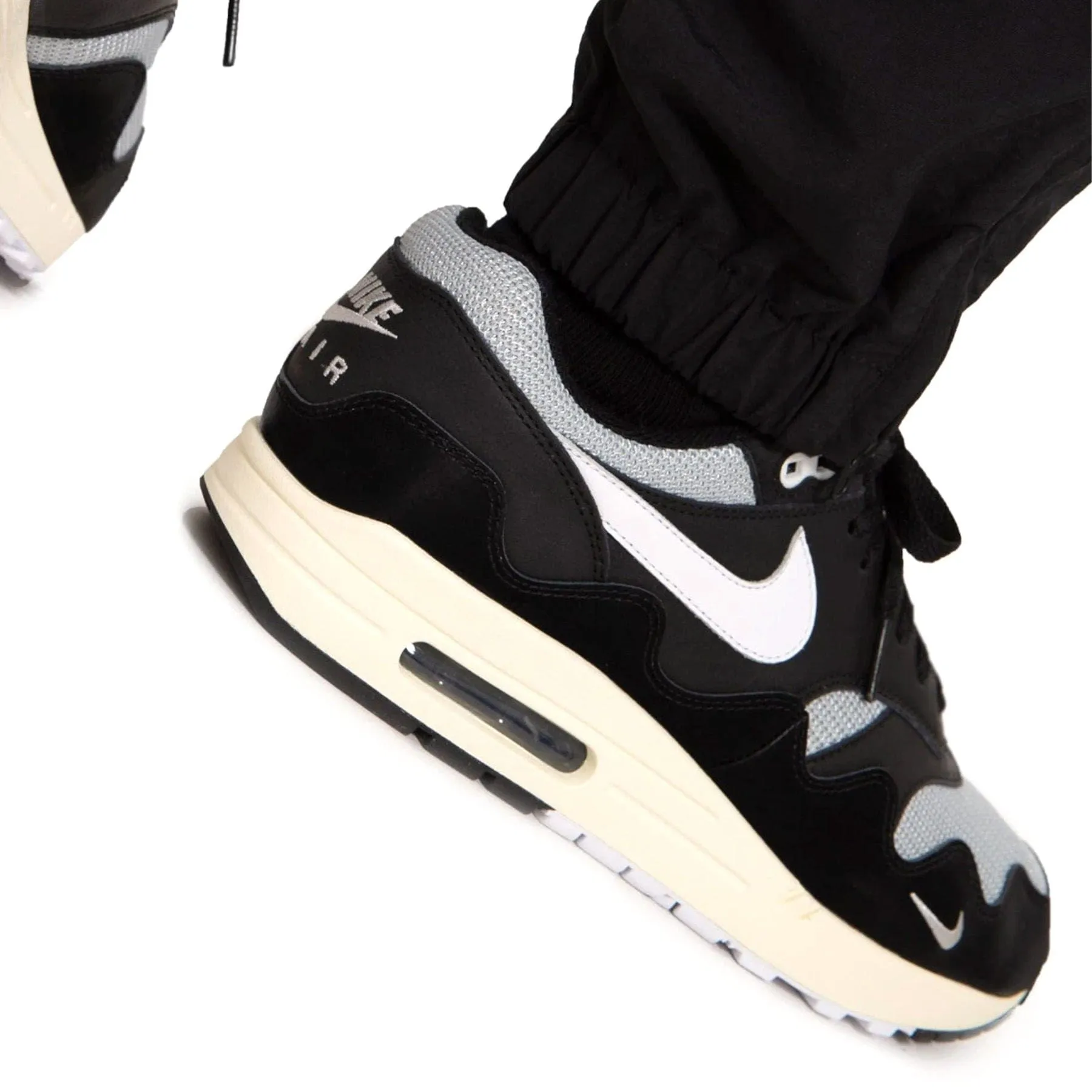 Patta x Nike Air Max 1 'Black' Nike Max Plus series