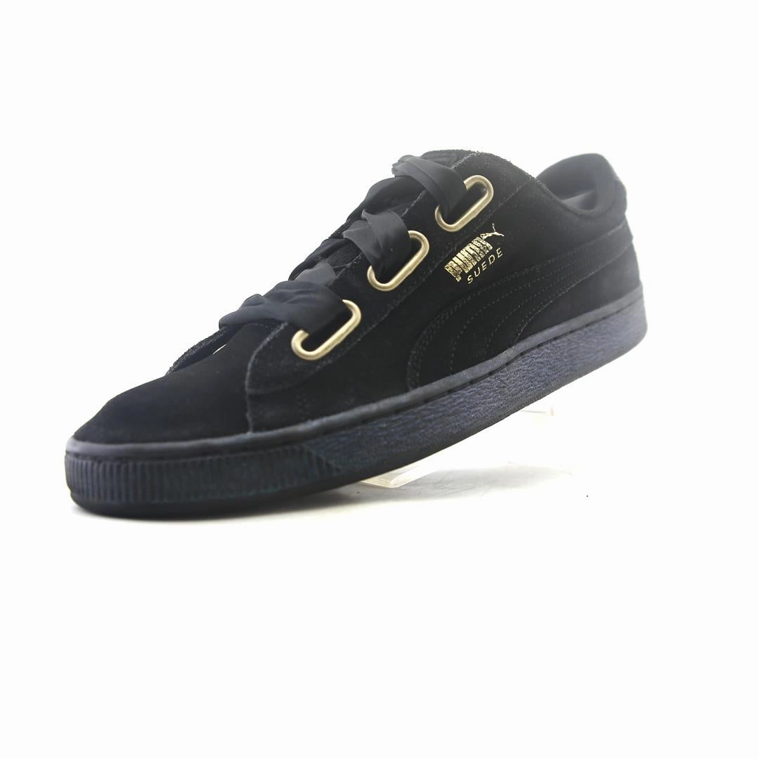 PUMA CLASSIC  SUEDE Puma signature shoe pictures