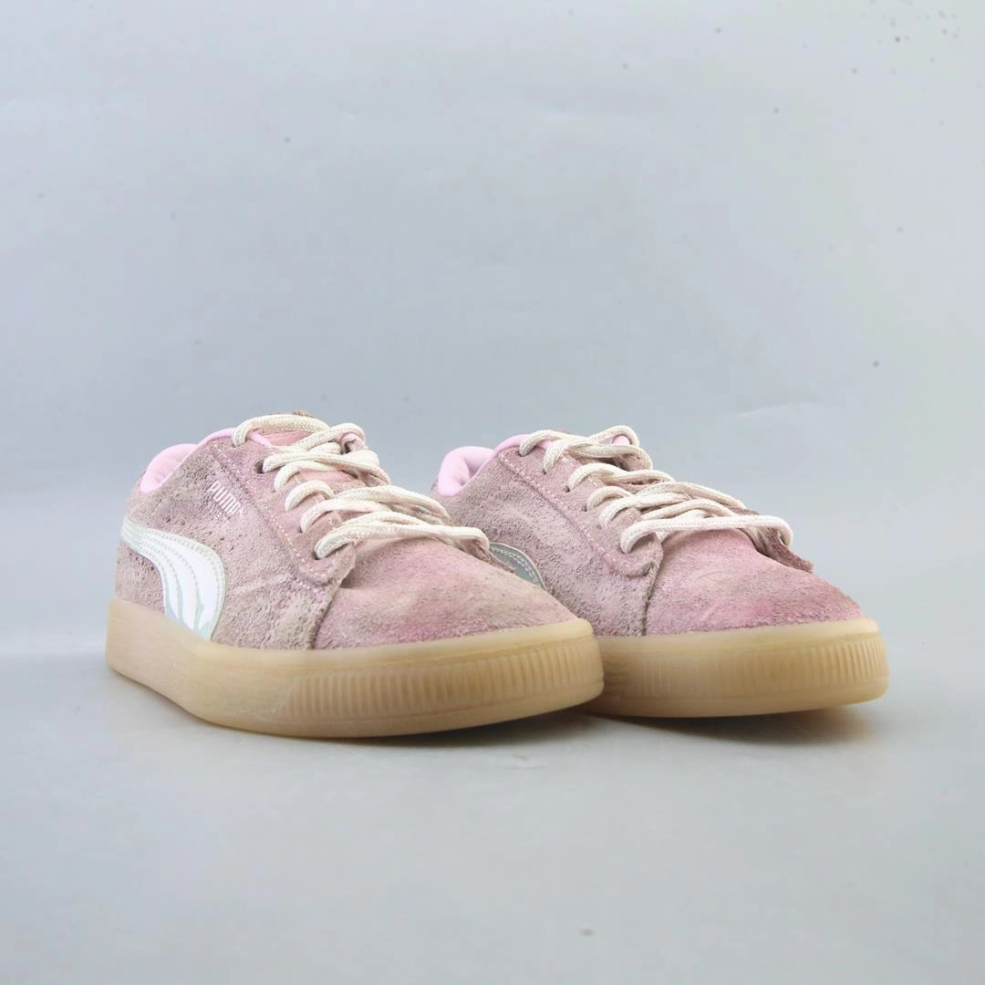 PUMA L.O.L. SURPRISE! SUEDE KITTY QUEEN Puma signature shoe pictures