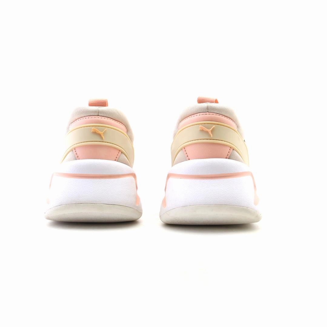 PUMA NOVA GRL PWR Puma signature shoe pictures