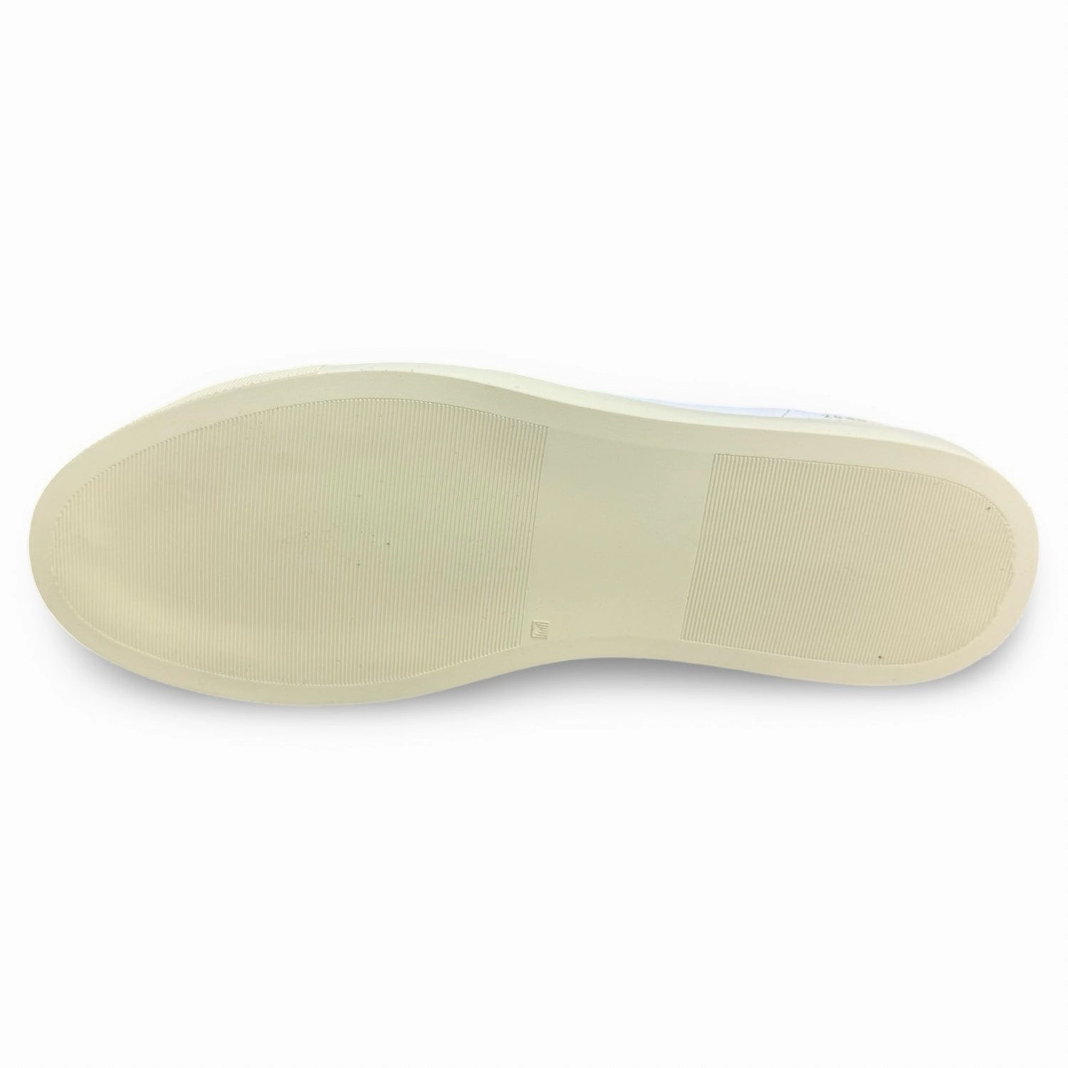 Retro Low Profile Common Projects minimalist luxury sneakers