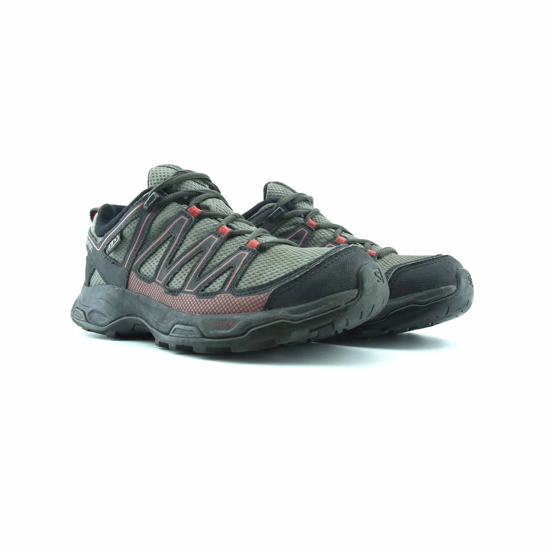 SALOMON  PATHFINDER LOW TOP Salomon high-performance outdoor shoes