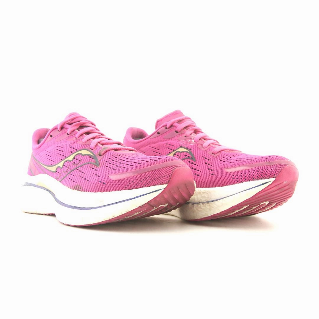 SAUCONY ENDHORPHIN SPEED 3 Saucony casual footwear looks