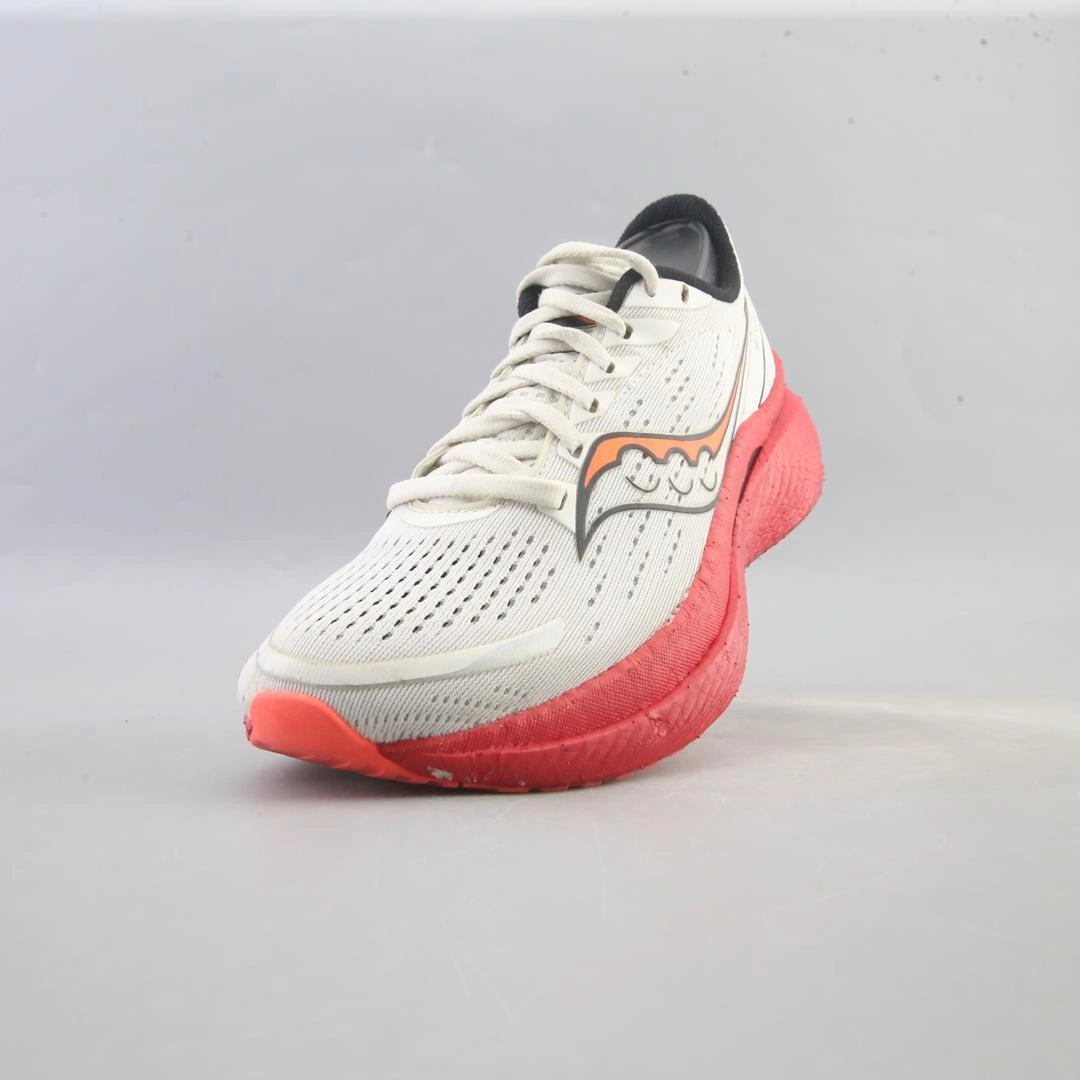 SAUCONY ENDORPHIN SPEED 3 Saucony casual footwear looks