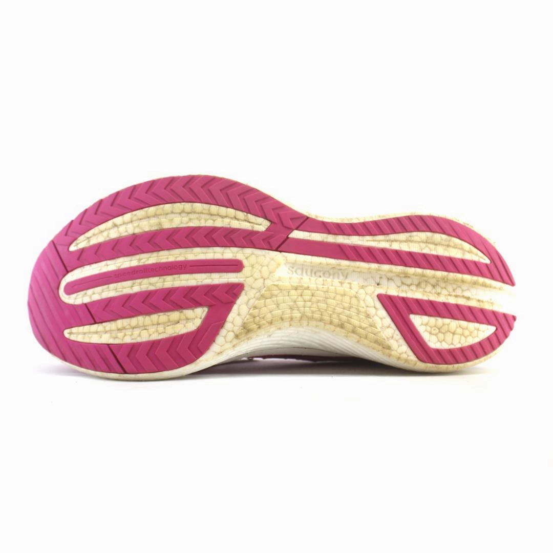 SAUCONY ENDORPHIN SPEED 3 Saucony casual footwear looks