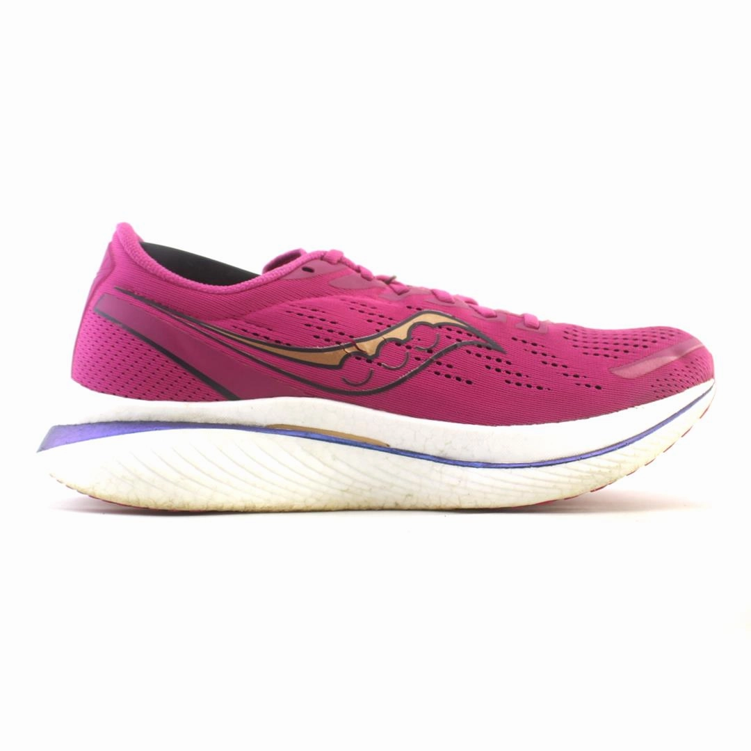 SAUCONY ENDORPHIN SPEED 3 Saucony casual footwear looks