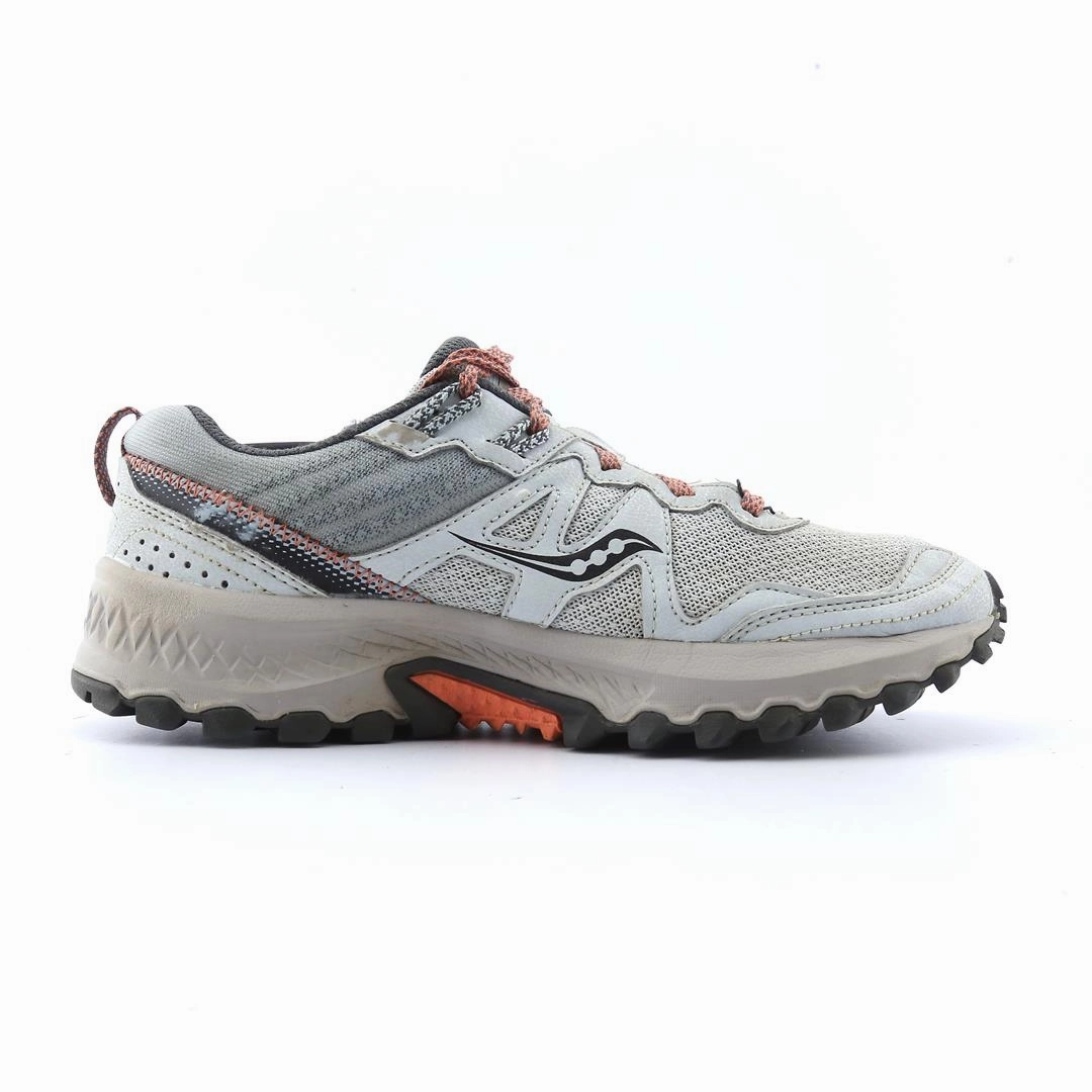 SAUCONY EXCURSION TR14 Saucony casual footwear looks