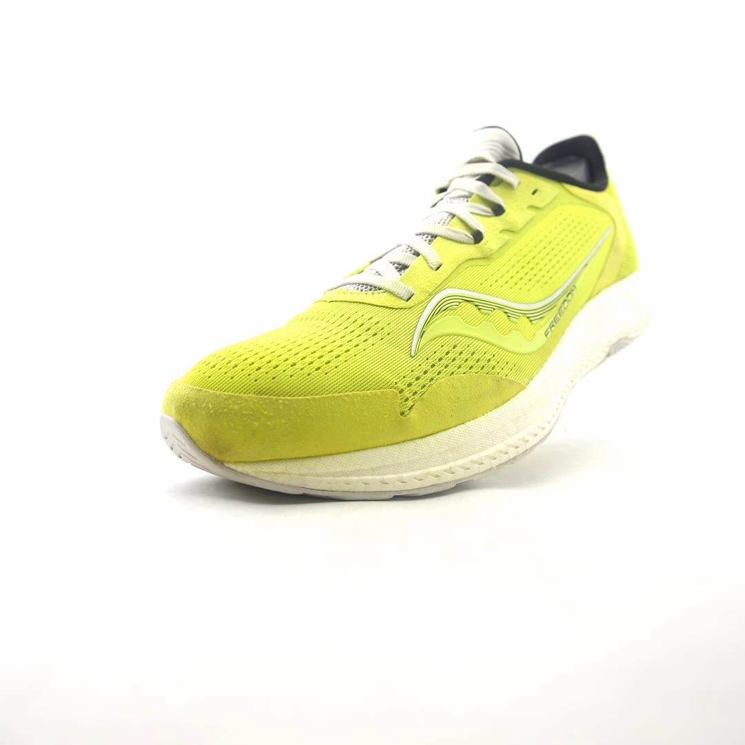 SAUCONY FREEDOM 4 Saucony casual footwear looks